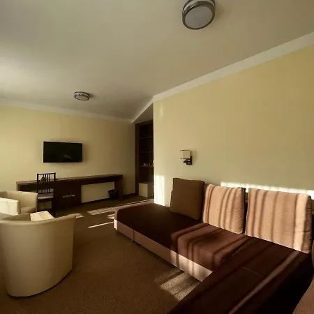 Nereus Park Hotel 2*