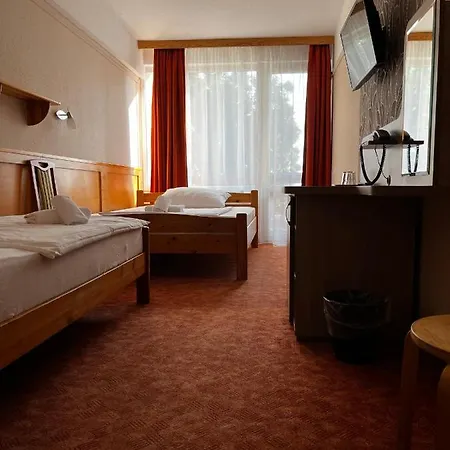 Nereus Park 호텔