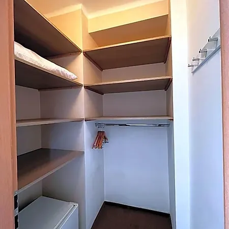 Nereus Park 2* 발라톤알마디