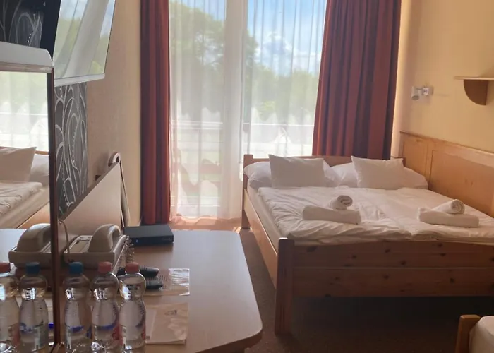 Nereus Park Hotel 2*